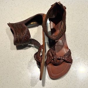 Kenneth Cole Vero Cuoio brown ankle cuff sandals